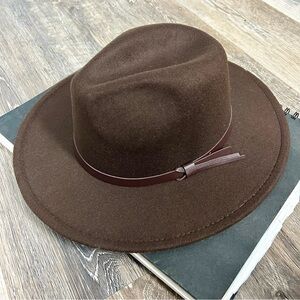 CROWN VINTAGE 🤠 Brown Felt Panama Hat with Strap - One Size